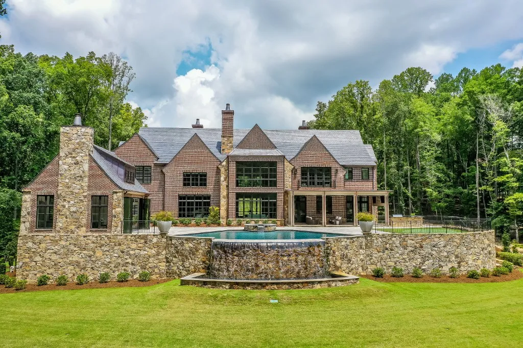 Mtn Lake — rear elevation with infinity pool waterfall