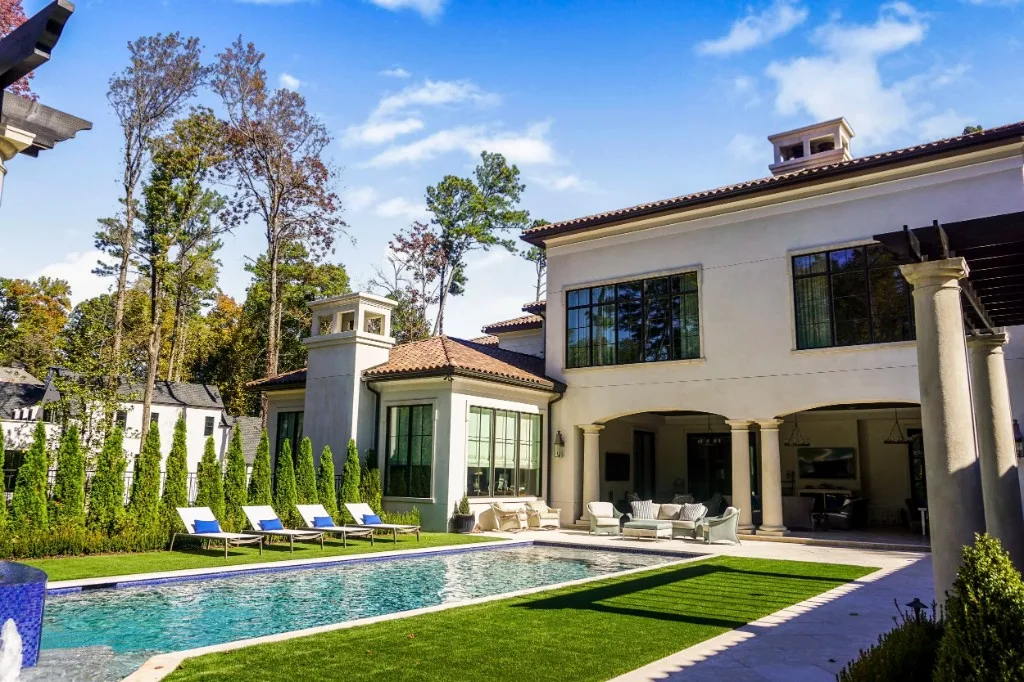 Peachtree Rd — pool and rear loggia