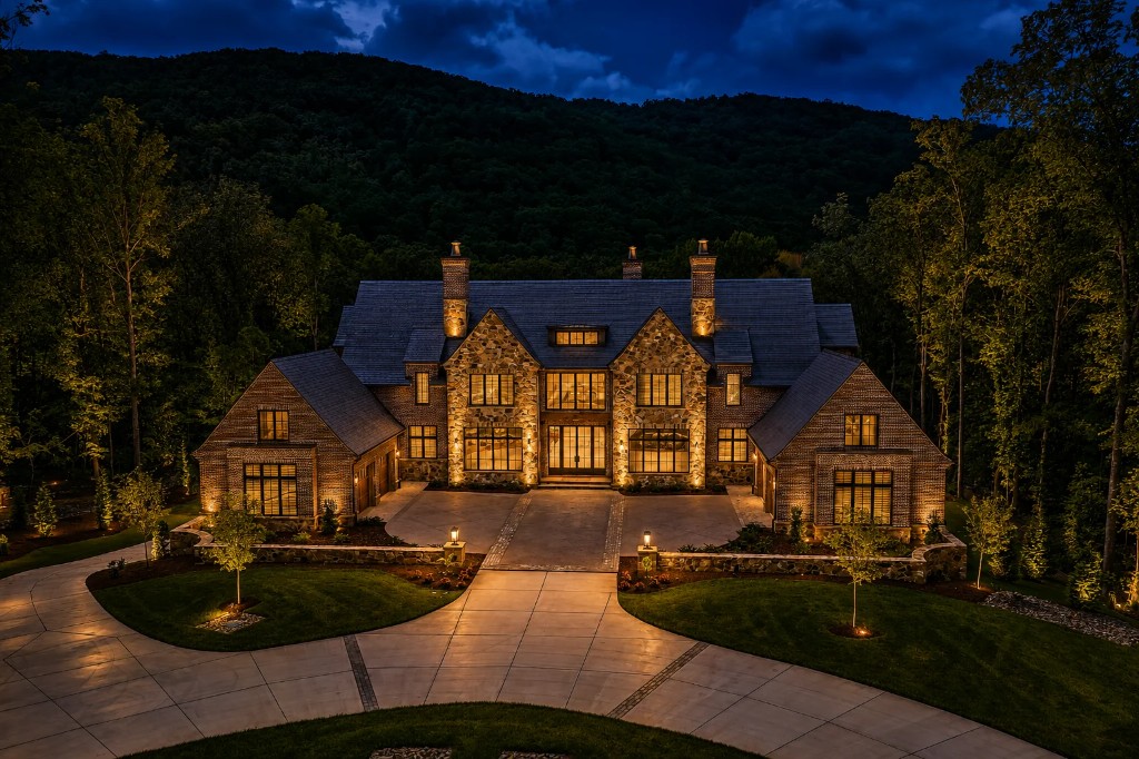 Mountain Lake Residence